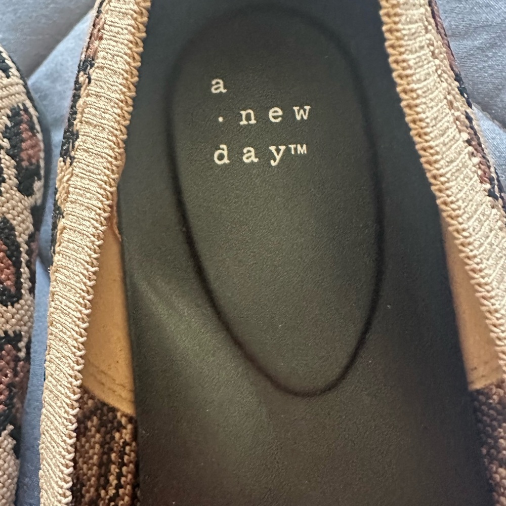 a new day Leopard-Print Pointed Knit Flats in Tan and Black - Picture 2 of 3